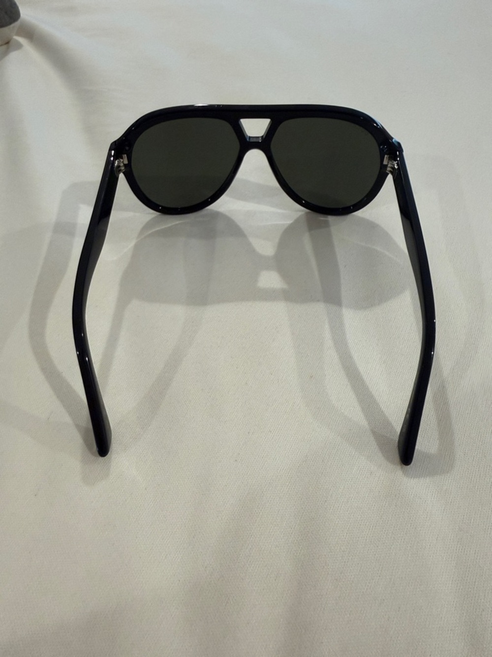 Gucci Black Glossy Aviator Sunglasses - Picture 4 of 5